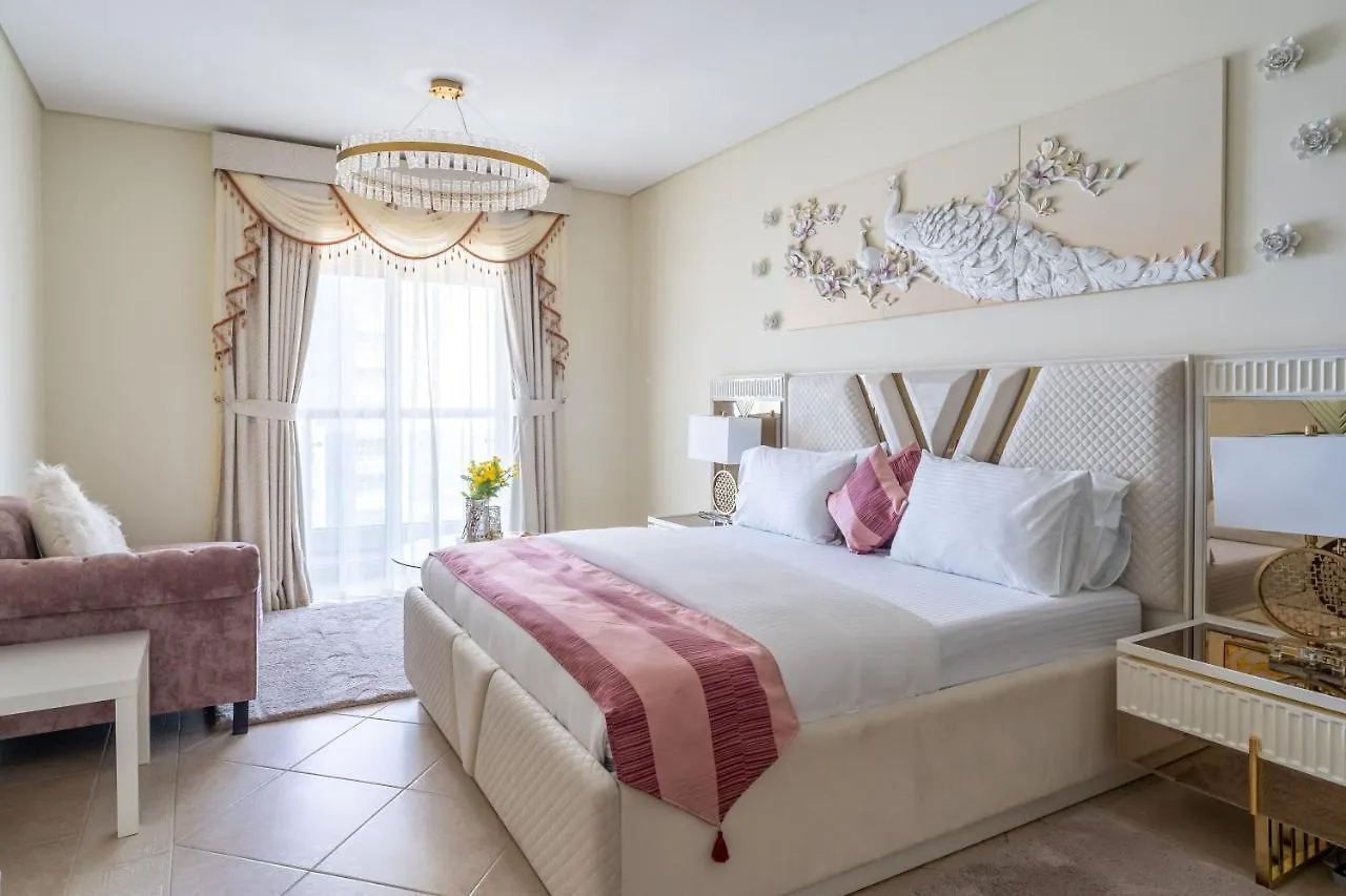 Veer Apartments - 82Nd Floor Princess Tower - Palm View Dubaj