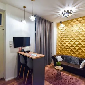 bluebel-luxory-apartment-in-the-city-center.inbudapesthotels.com/